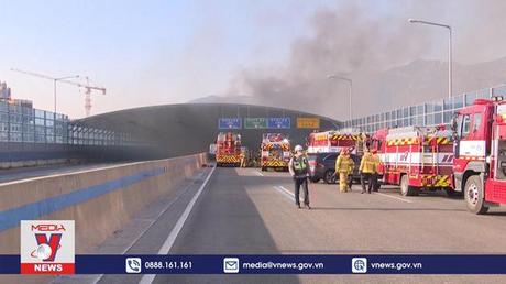 Hàn Quốc dập tắt đám cháy hầm cao tốc