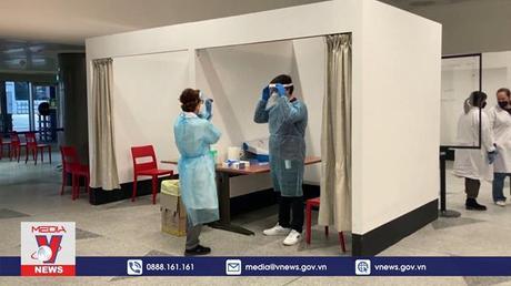 Italy kêu gọi EU thắt chặt kiểm soát du khách Trung Quốc