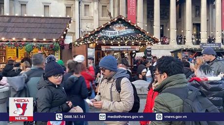 Người dân Anh tưng bừng đón Năm mới 2023