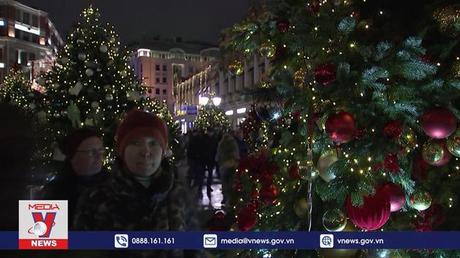 Người dân Nga đón một năm mới không có pháo hoa