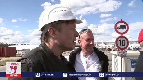 Người đầu tiên trong lịch sử mất hơn 200 tỉ USD