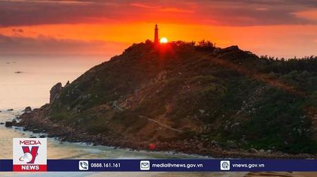 Lễ chào cờ đầu năm 2023 tại cực Đông trên đất liền của Tổ quốc