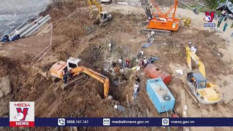 Nỗ lực cứu nạn bé trai lọt cọc bê tông liên tục hơn 75 giờ 