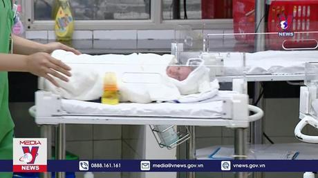 Cứu thành công bé sinh non nước ngoài nặng 500gram