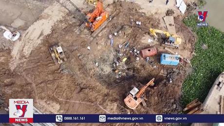 Bé trai rơi vào cọc bê tông được xác định đã tử vong