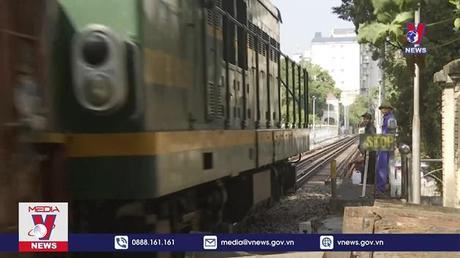 Khôi phục hoạt động tại cửa khẩu quốc tế Lào Cai