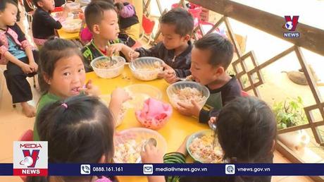 Ấm bụng trẻ vùng cao