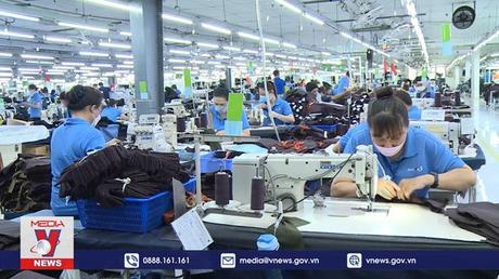 Khó khăn nhưng doanh nghiệp vẫn đảm bảo thưởng Tết cho công nhân