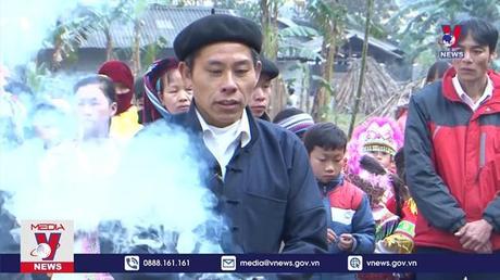 Tết sớm của người Mông nơi cực Bắc Tổ quốc 