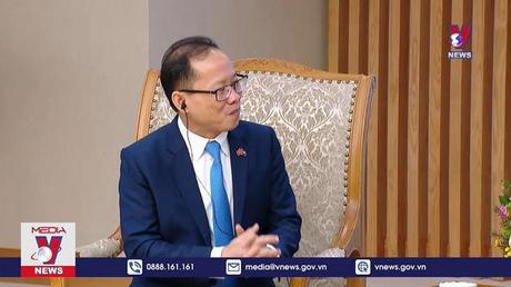 Thủ tướng tiếp Đại sứ Campuchia đến chào từ biệt