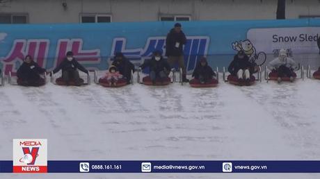 Lễ hội câu cá trên băng nổi tiếng thế giới ở Hàn Quốc