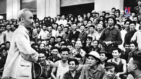 Học Bác mỗi ngày: Bác Hồ với thanh niên