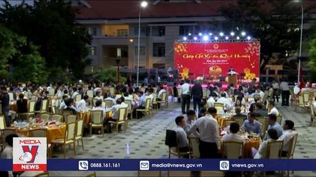  Đầm ấm Xuân quê hương của người Việt tại nước ngoài