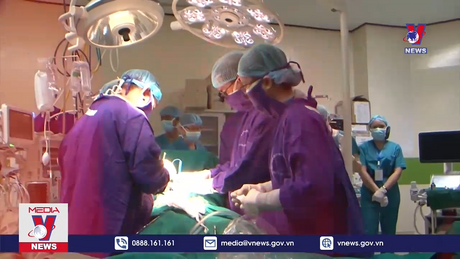 Việt Nam hỗ trợ Lào thực hiện thành công 2 ca ghép thận đầu tiên