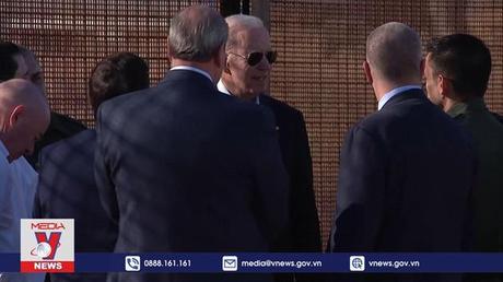 Tổng thống Mỹ thị sát thành phố biên giới với Mexico