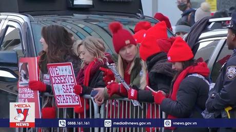 Hơn 7.000 y tá đình công rầm rộ ở New York