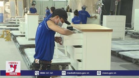 Doanh nghiệp nỗ lực tìm kiếm đơn hàng đầu năm