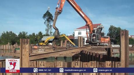 Tiền Giang đắp đập ngăn mặn, trữ ngọt mùa khô 2023