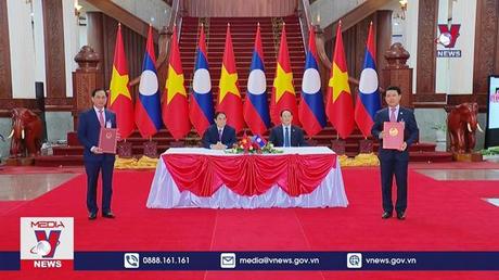 Thủ tướng Phạm Minh Chính hội đàm với Thủ tướng Lào 