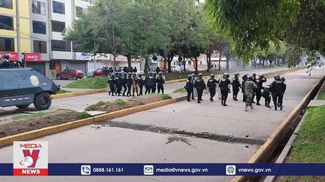 Peru đóng cửa sân bay ở trung tâm du lịch Cusco