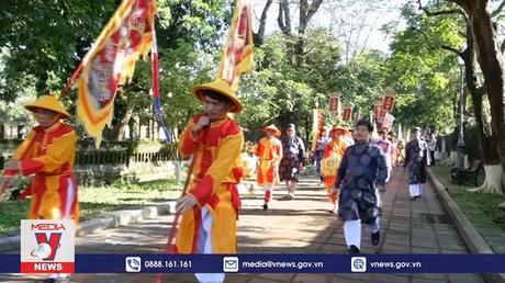 Lễ dựng nêu khởi động Tết Huế