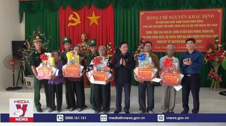  Phó Chủ tịch Quốc hội tặng quà tết tại Bình Thuận