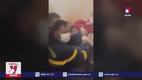 Lào Cai giải cứu thành công cháu bé kẹt trong tường giữa 2 nhà xây 