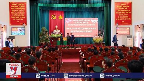 Chủ tịch nước kiểm tra công tác sẵn sàng chiến đấu của Bộ đội Biên phòng Đắk Lắk