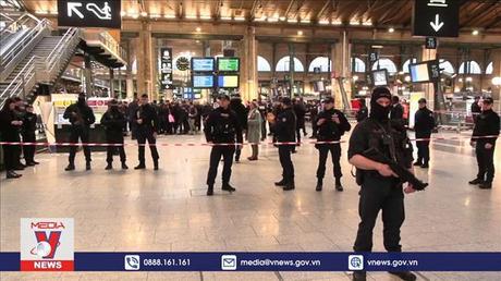 Pháp khởi tố nghi cam vụ tấn công nhà ga Paris
