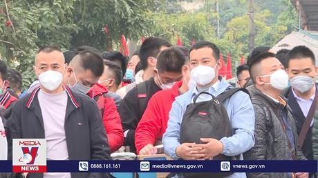 Khoảng 4.000 người xuất nhập cảnh qua Cửa khẩu Móng Cái sau khi thông quan 