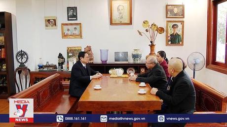 Thủ tướng dâng hương cố Thủ tướng Phạm Văn Đồng và Đại tướng Võ Nguyên Giáp