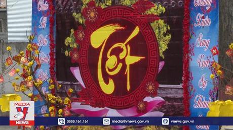 Gói bánh chưng ngày Tết tại ngôi chùa giữa lòng nước Đức