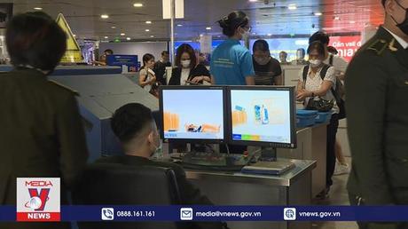 Sân bay Tân Sơn Nhất thông thoáng trong ngày 28 Tết