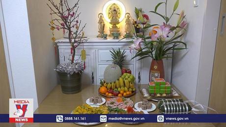 Gia đình trẻ người Việt ở Nhật Bản đón Tết cổ truyền