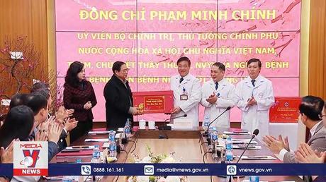 Thủ tướng thăm, chúc Tết các bệnh viện ở Hà Nội