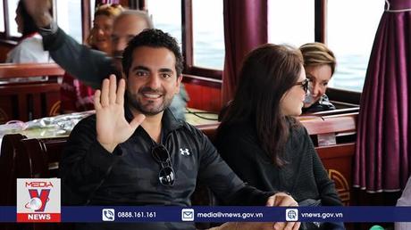 Quảng Ninh đón du khách xông đất đầu năm mới