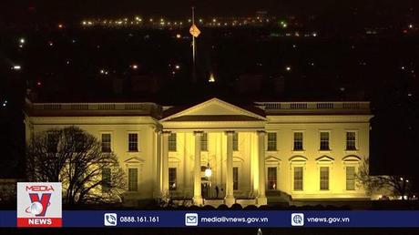 Mỹ treo cờ rủ tưởng niệm các nạn nhân vụ xả súng tại California