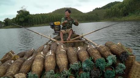 Hành trình Việt số 23: Làng đan rọ giữa lòng hồ thủy điện