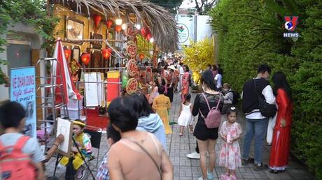 Thông điệp lịch sử: Những thú chơi ngày xuân