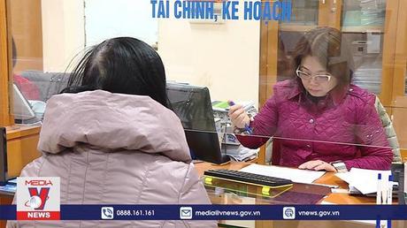 Công sở nghiêm túc hoạt động trở lại sau Tết