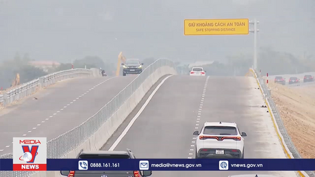 Thủ tướng Chính phủ kiểm tra xây dựng đường cao tốc Bắc - Nam