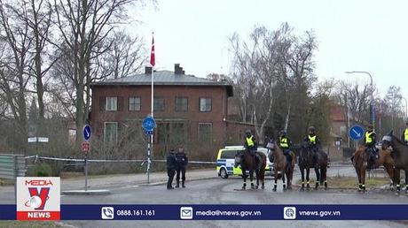 Thụy Điển tạm dừng tiến trình xin gia nhập NATO