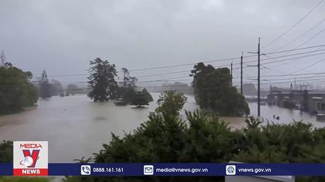 Mưa lớn nghiêm trọng tiếp diễn tại Auckland, New Zealand