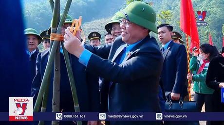 ﻿ ﻿Chủ tịch Quốc hội dự Lễ phát động trồng cây tại Tuyên Quang