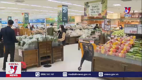 Châu Á đón năm mới với giá cả leo thang