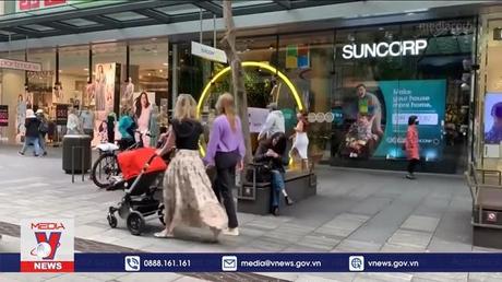 Doanh số bán lẻ tại Australia lần đầu giảm sau 11 tháng