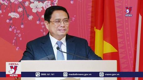 Thủ tướng gặp mặt kiều bào tại Singapore 