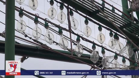 Ngư dân thiếu chứng chỉ, hơn 200 tàu cá nằm bờ