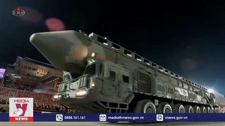 Triều Tiên tổ chức lễ duyệt binh lớn