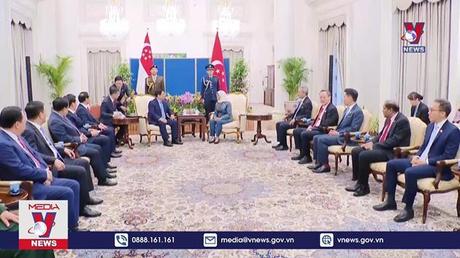 Thủ tướng hội kiến Tổng thống Singapore